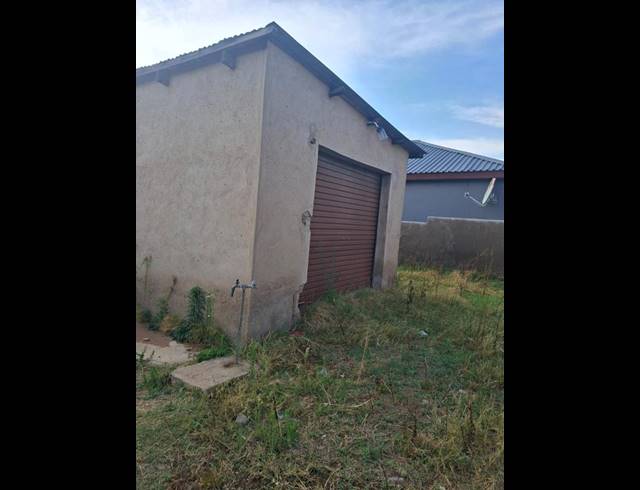2 BEDROOM HOUSE FOR SALE IN MANKWENG